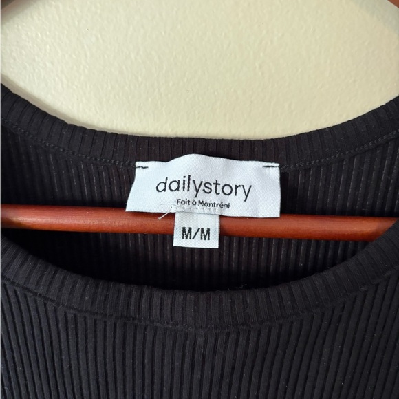 Daily Story Black Ribbed Tank Top - Picture 7 of 7